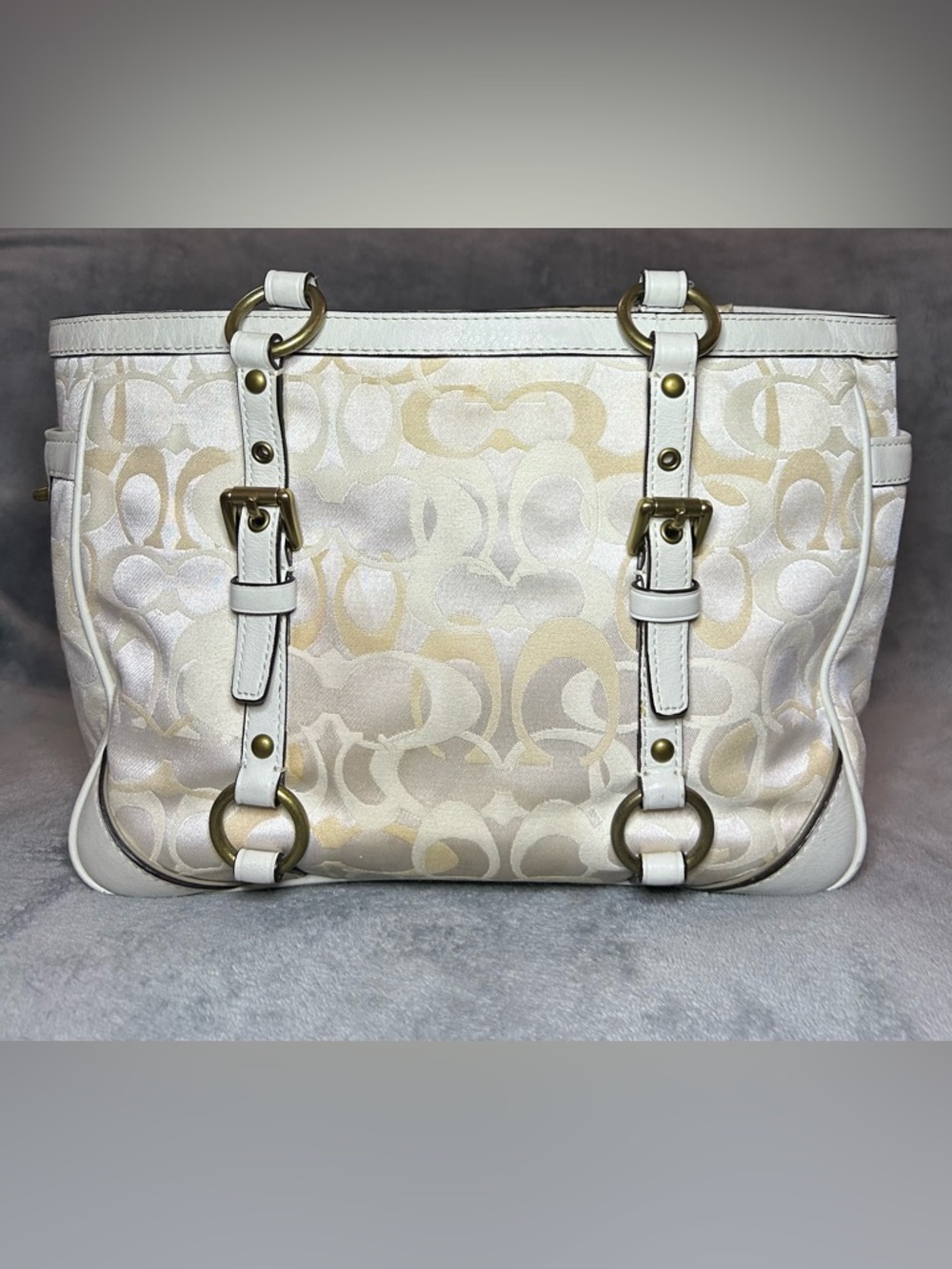 Vintage Coach Sarah Optic Signature Tote Cream Color Good Condition Gently Used